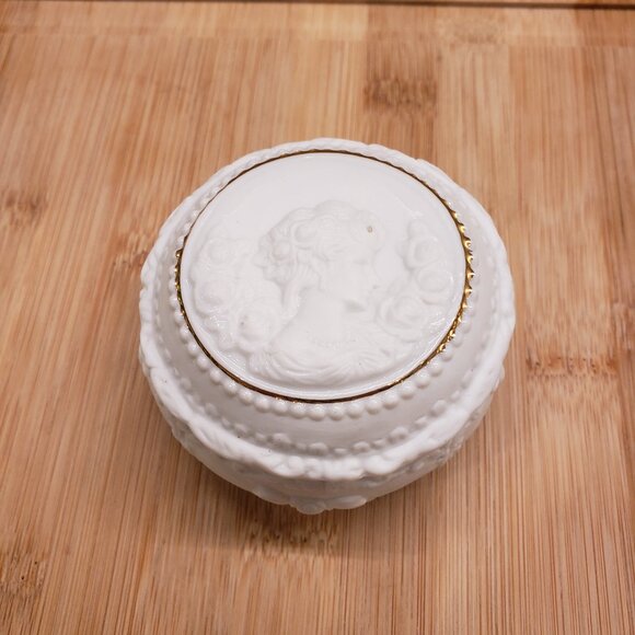 Small White and Gold Rimmed Decorative Container With woman's face design - Picture 3 of 11